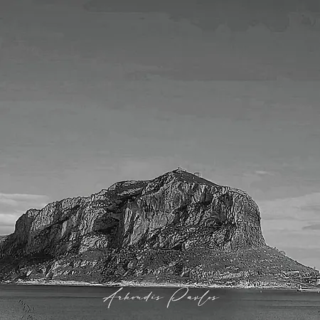 Mazzo Luxury * Monemvasía